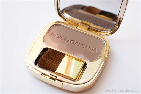 Скульптурирующие румяна Dolce & Gabbana Luminous Cheek .